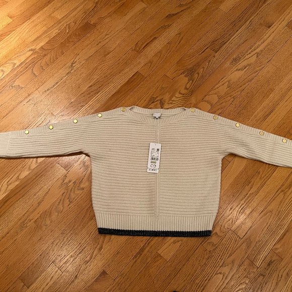 Escada Sweaters - Escada Wool/Cashmere Off-White Sweater, Size Small